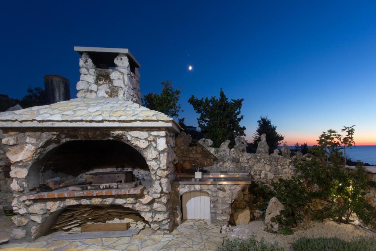 Villa, Stone House With Swimming Pool & Sauna, Beach, Sevid Exteriér fotografie