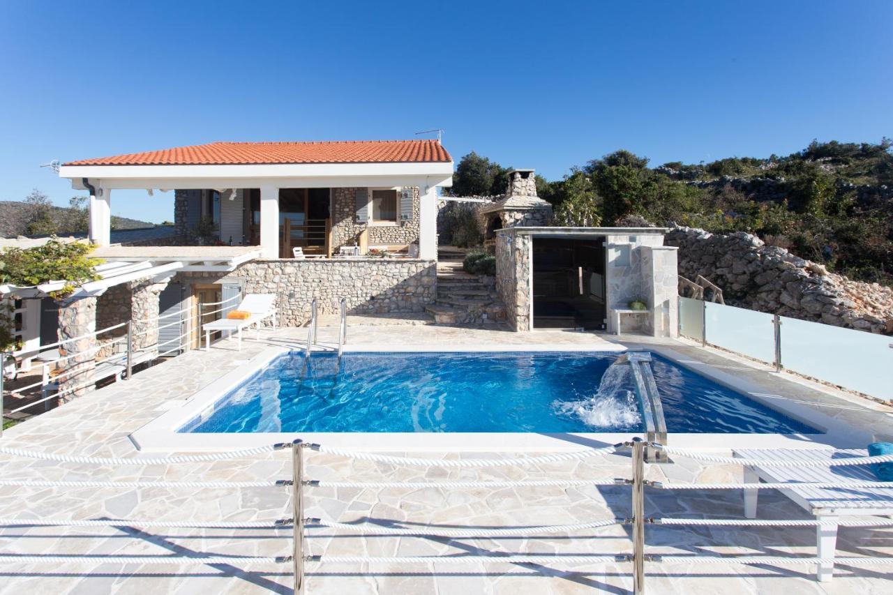 Villa, Stone House With Swimming Pool & Sauna, Beach, Sevid Exteriér fotografie