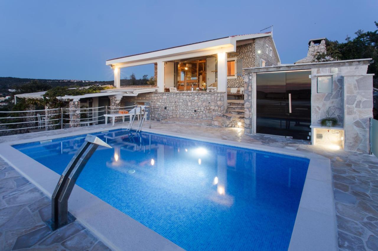 Villa, Stone House With Swimming Pool & Sauna, Beach, Sevid Exteriér fotografie