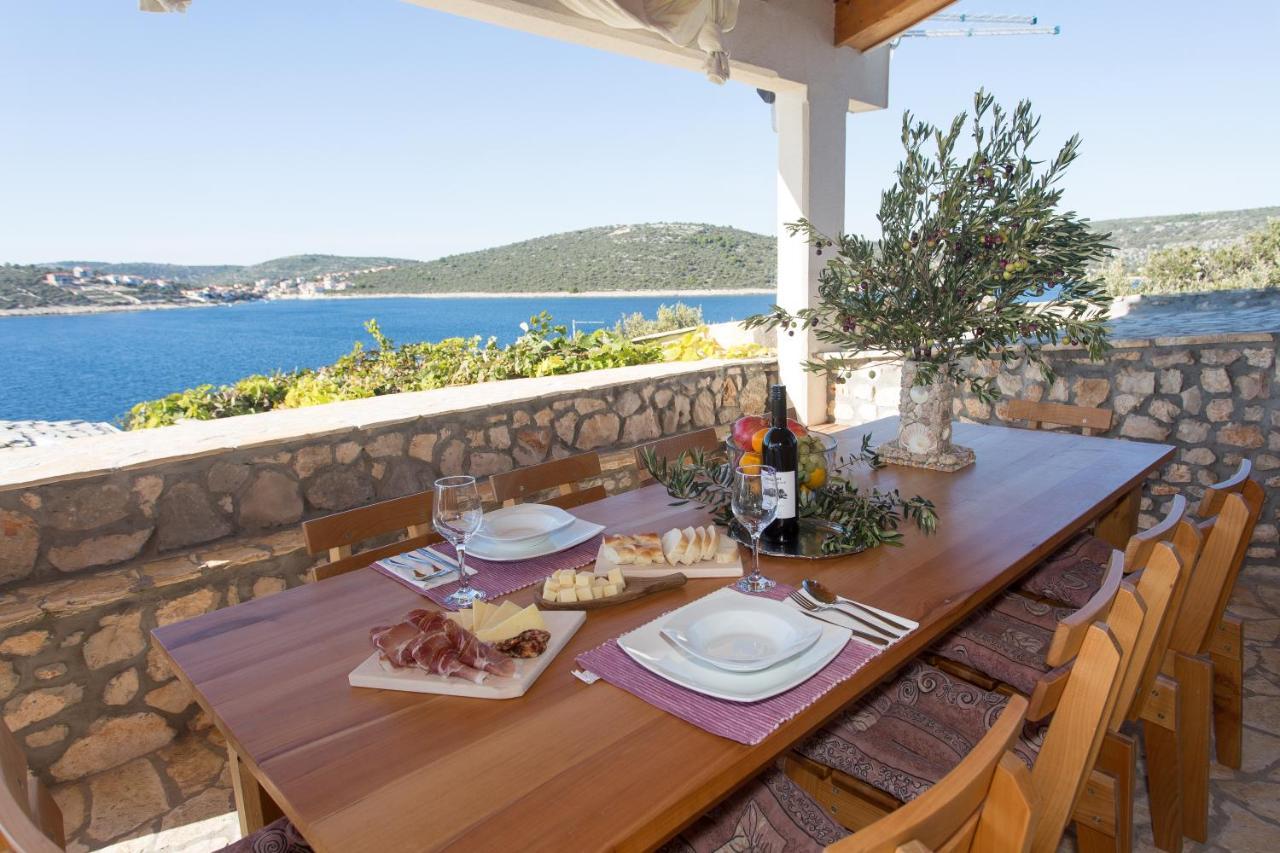 Villa, Stone House With Swimming Pool & Sauna, Beach, Sevid Exteriér fotografie