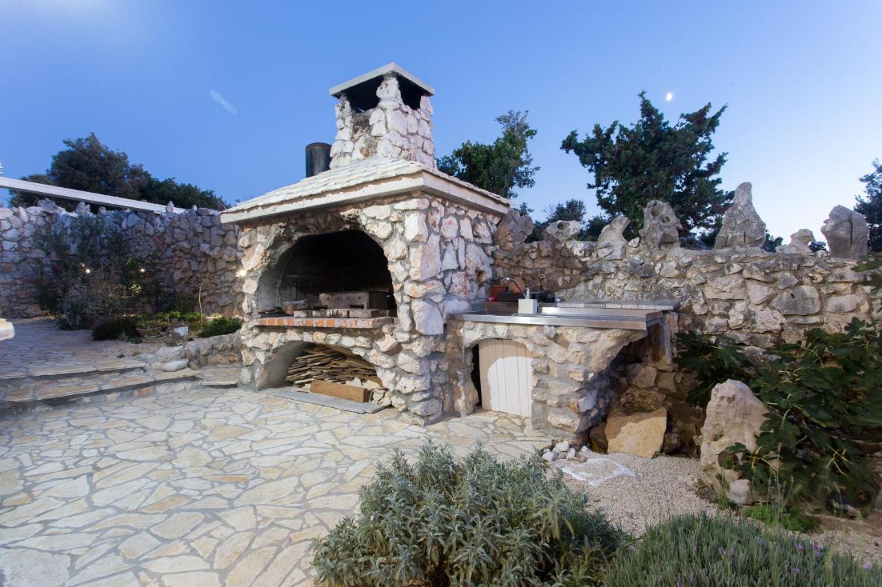 Villa, Stone House With Swimming Pool & Sauna, Beach, Sevid Exteriér fotografie