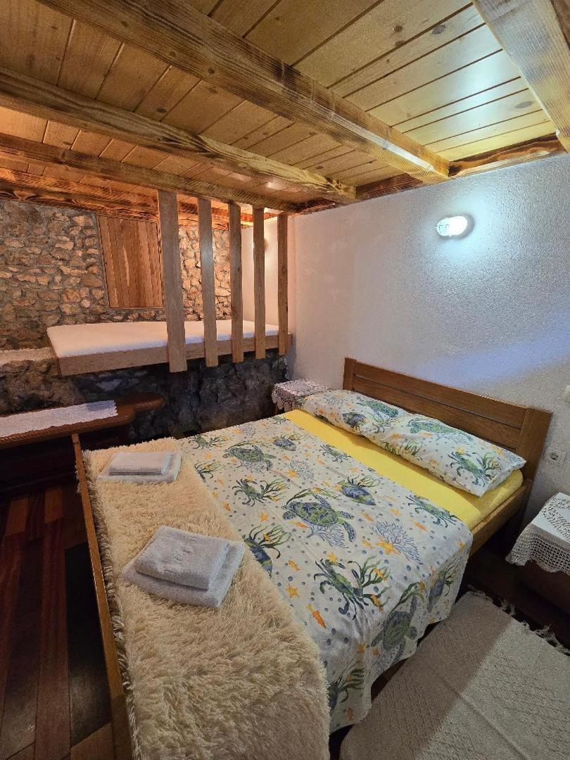 Villa, Stone House With Swimming Pool & Sauna, Beach, Sevid Exteriér fotografie
