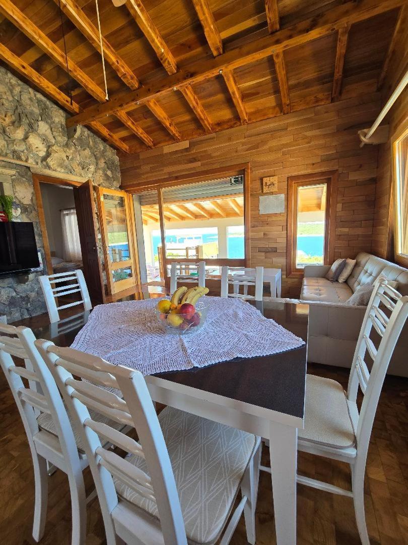 Villa, Stone House With Swimming Pool & Sauna, Beach, Sevid Exteriér fotografie
