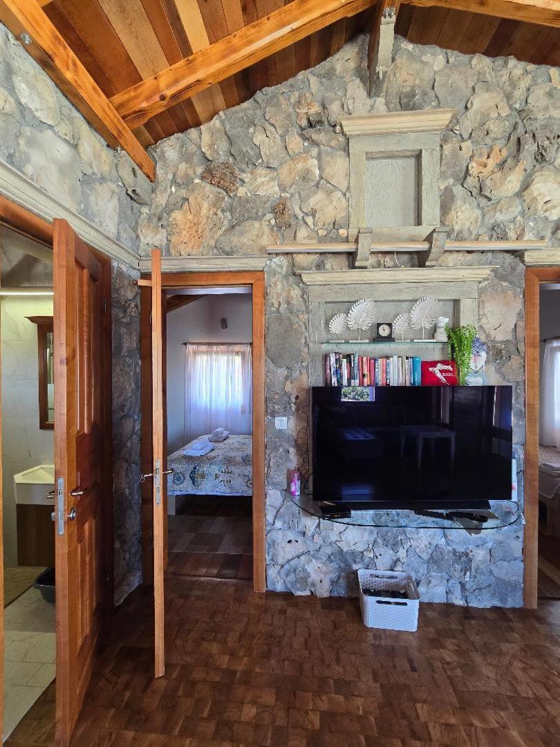Villa, Stone House With Swimming Pool & Sauna, Beach, Sevid Exteriér fotografie